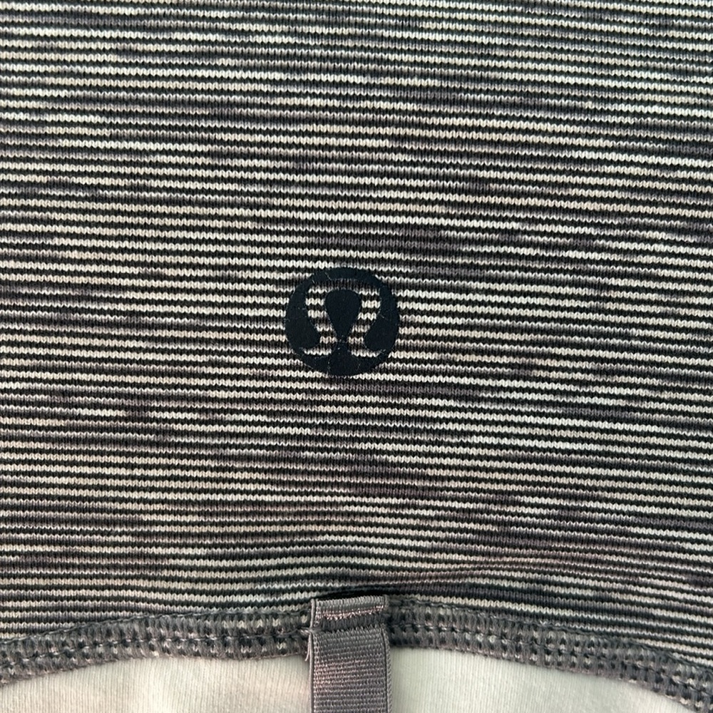 Lululemon Define Jacket - Picture 4 of 4